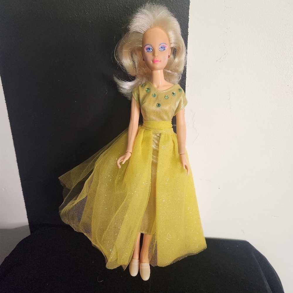 Jem And The Holograms Doll